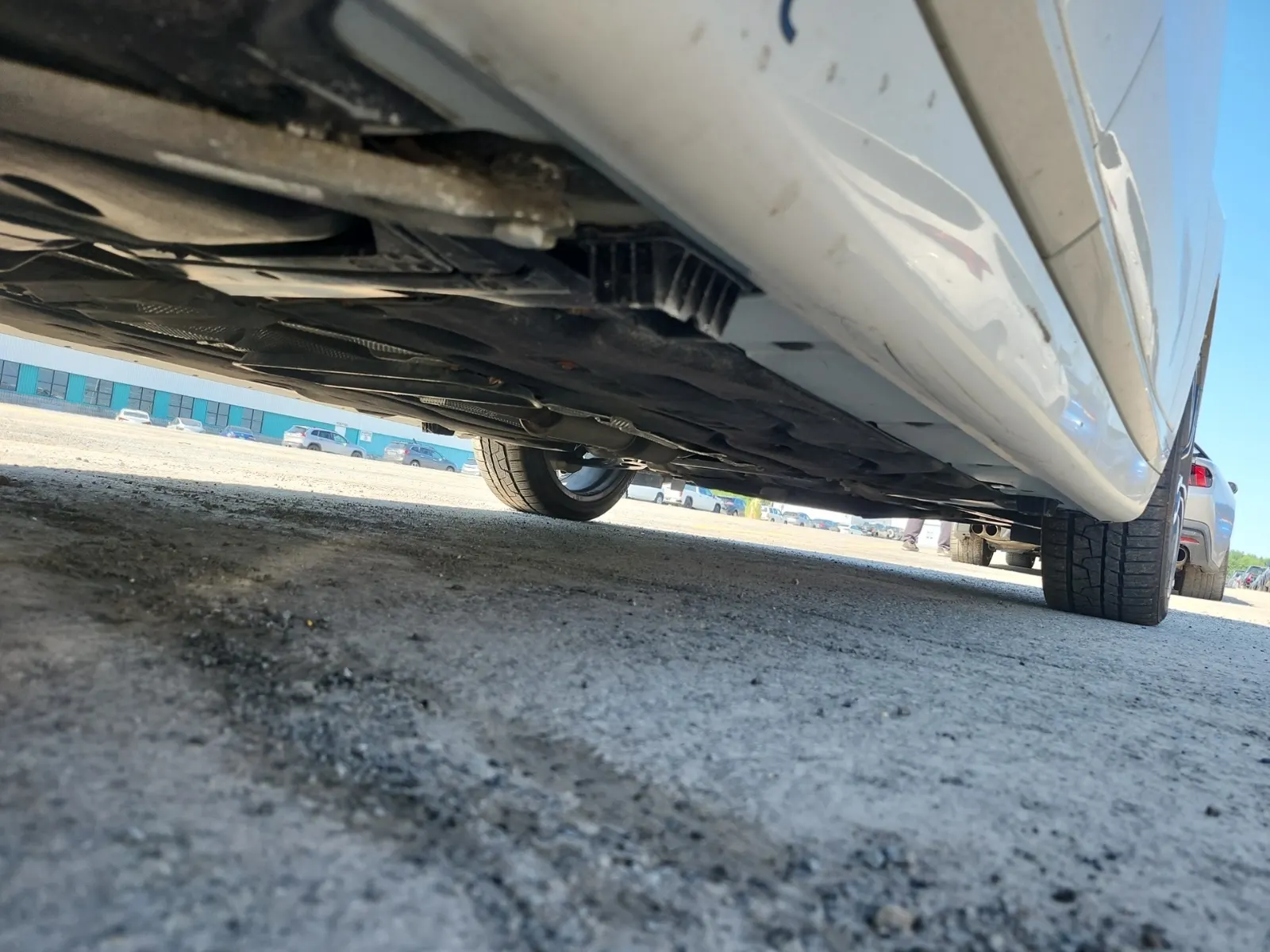 Undercarriage - Passenger Photo