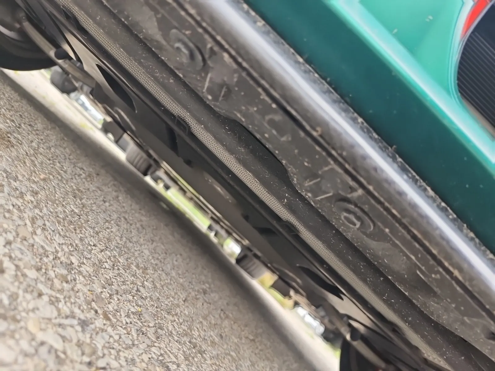 Undercarriage - Front Photo