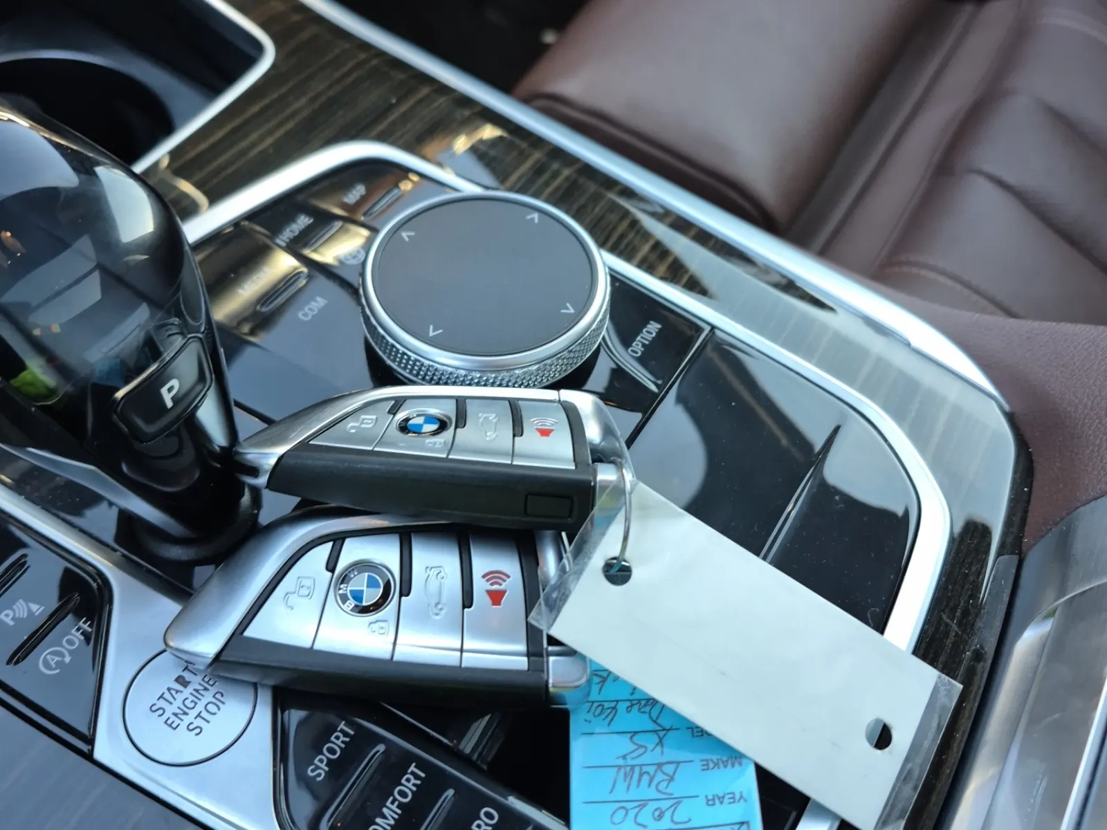 Keys/Fobs/Manual Photo