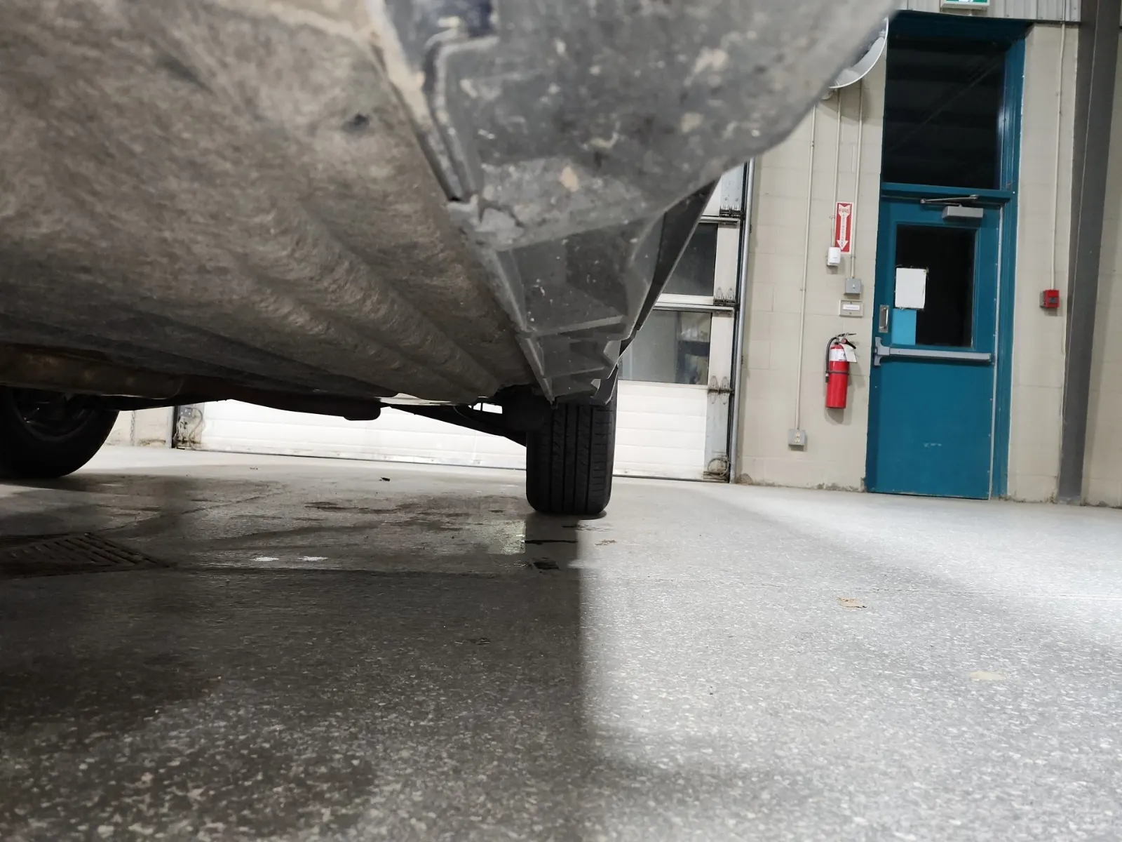 Undercarriage - Driver Photo