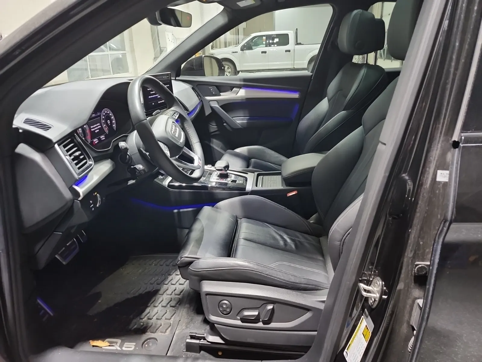 Front Interior Photo