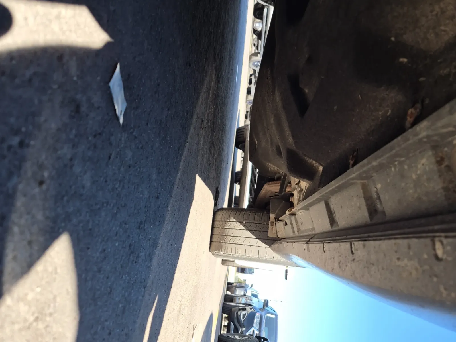 Undercarriage - Driver Photo