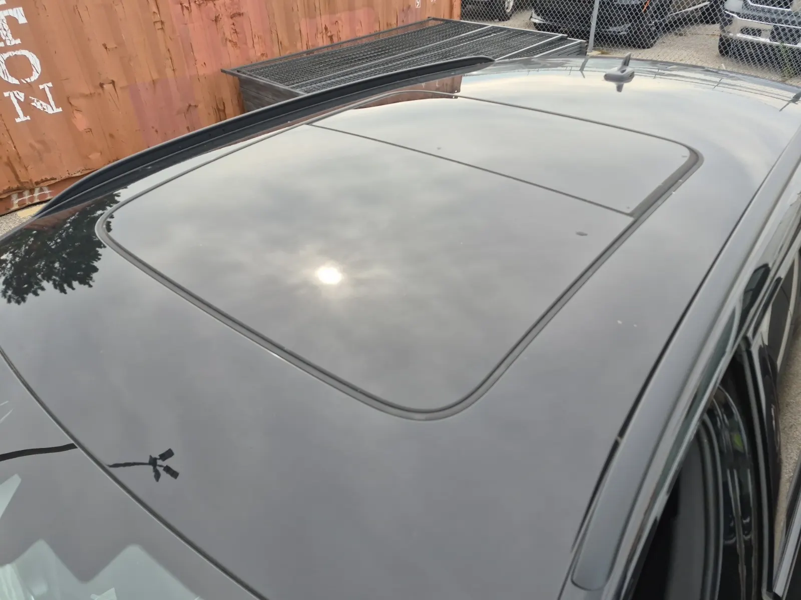 Exterior Roof Photo