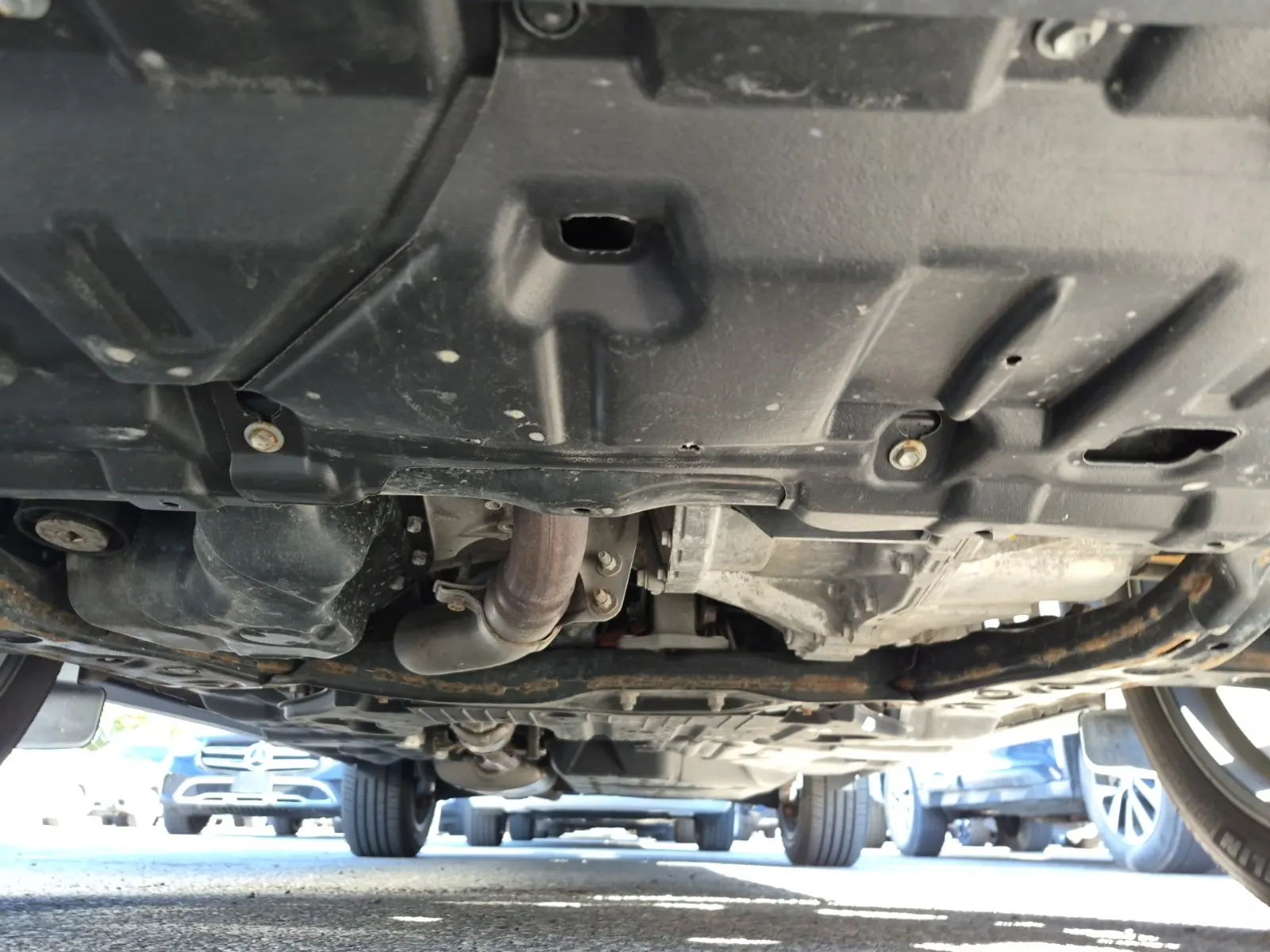 Undercarriage - Front Photo