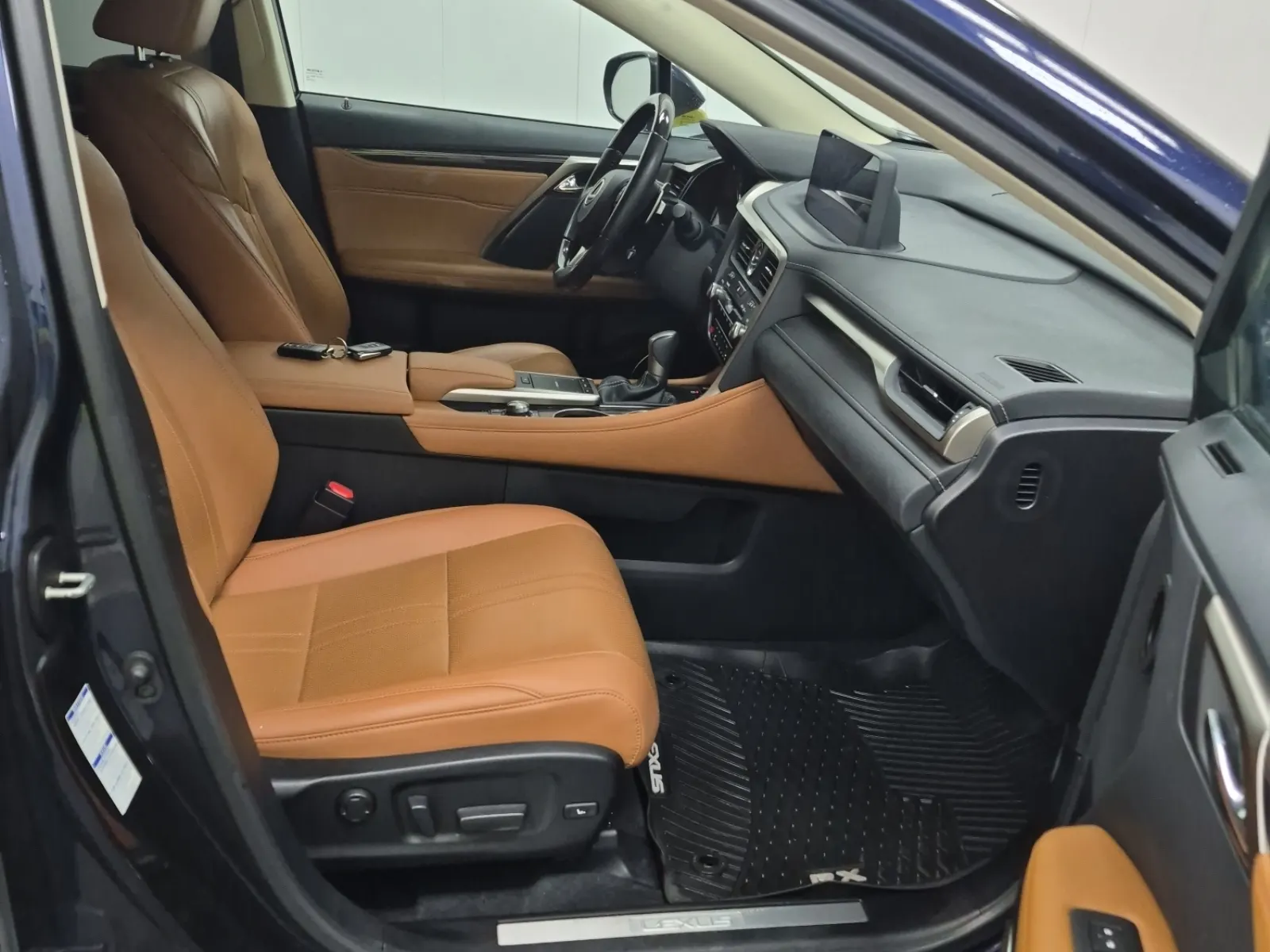 Right Side Interior Photo