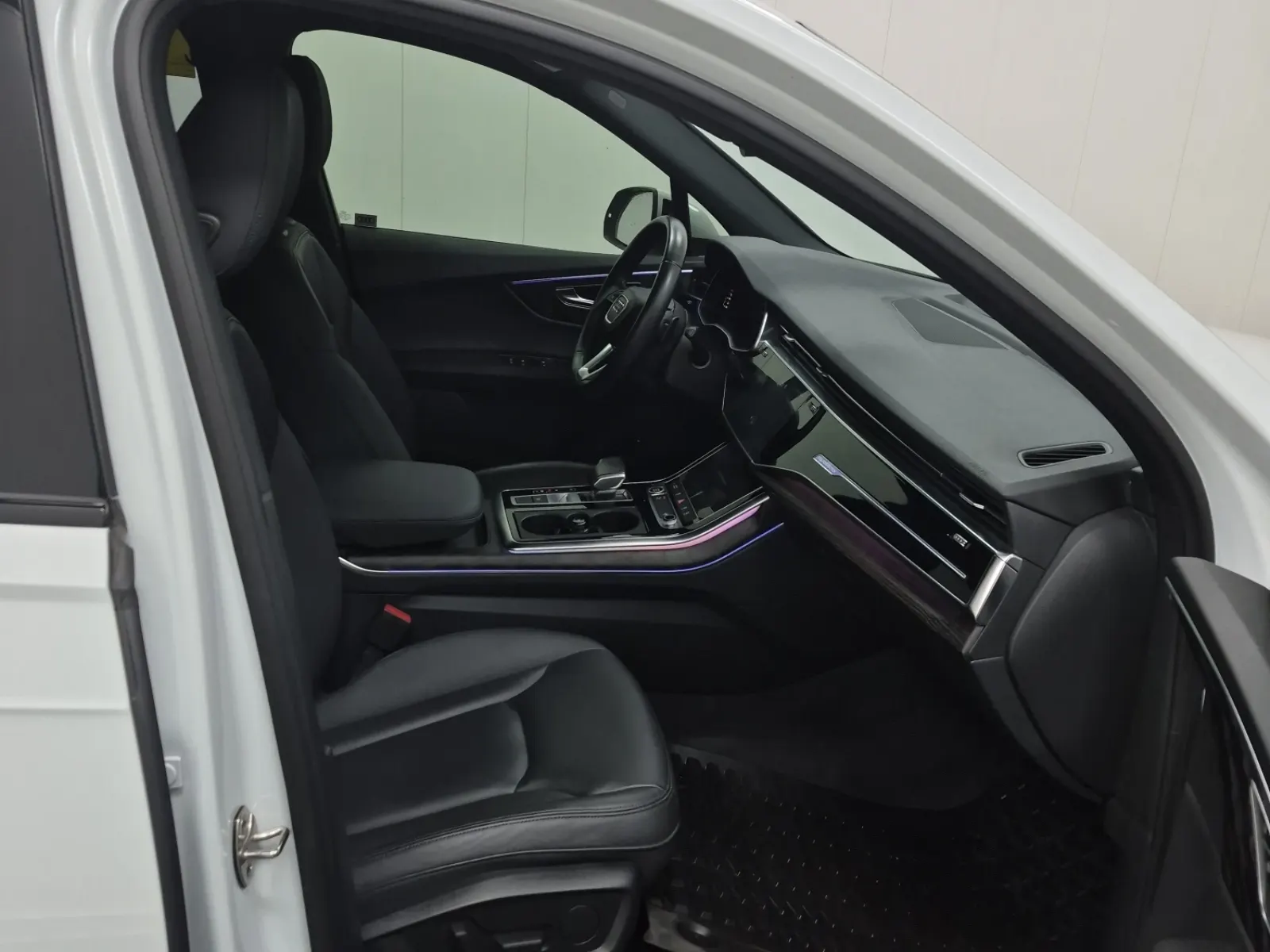 Right Side Interior Photo