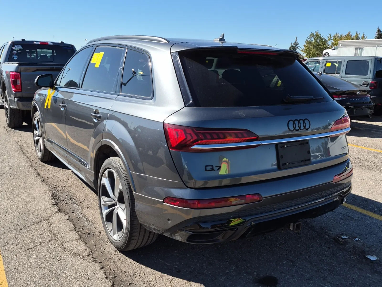 Driver Rear 3/4 Photo