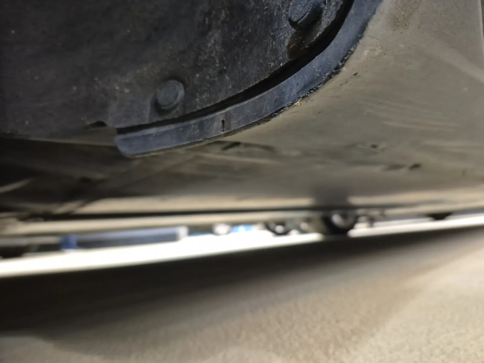 Undercarriage - Passenger Photo