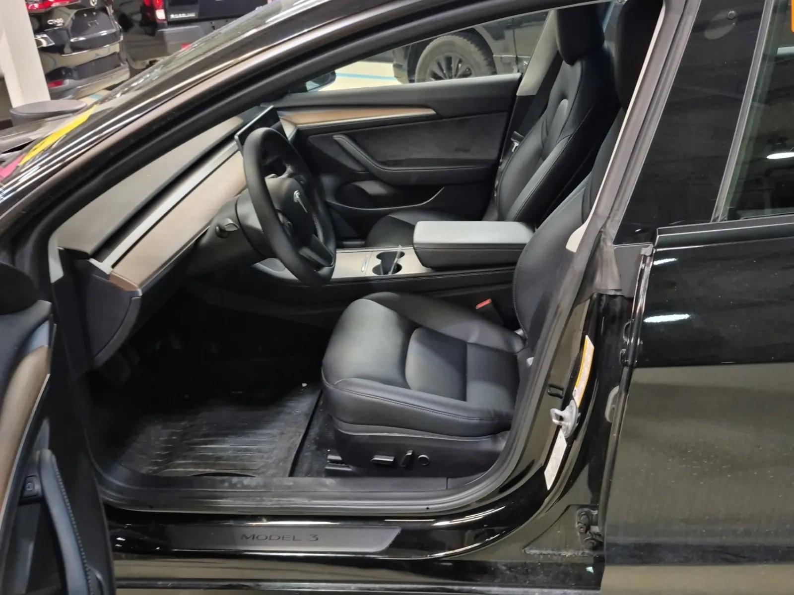 Front Interior Photo