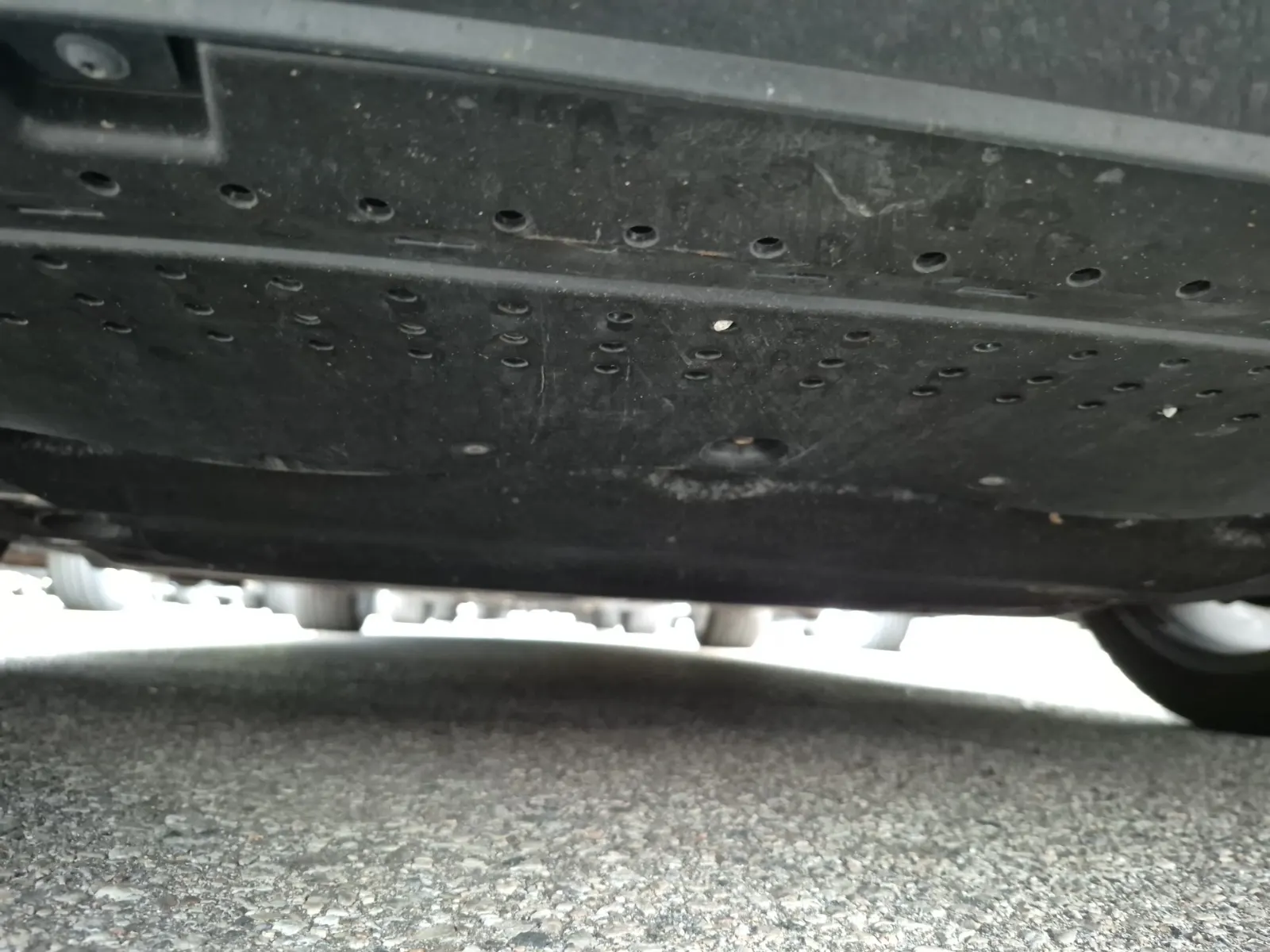 Undercarriage - Front Photo