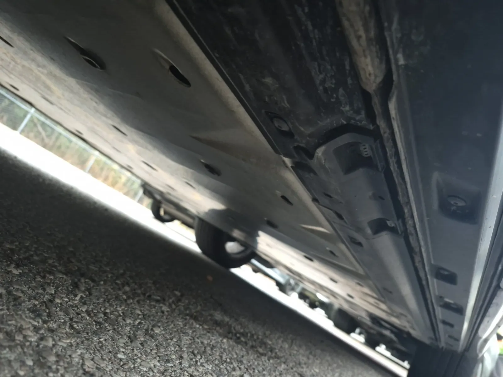 Undercarriage - Passenger Photo