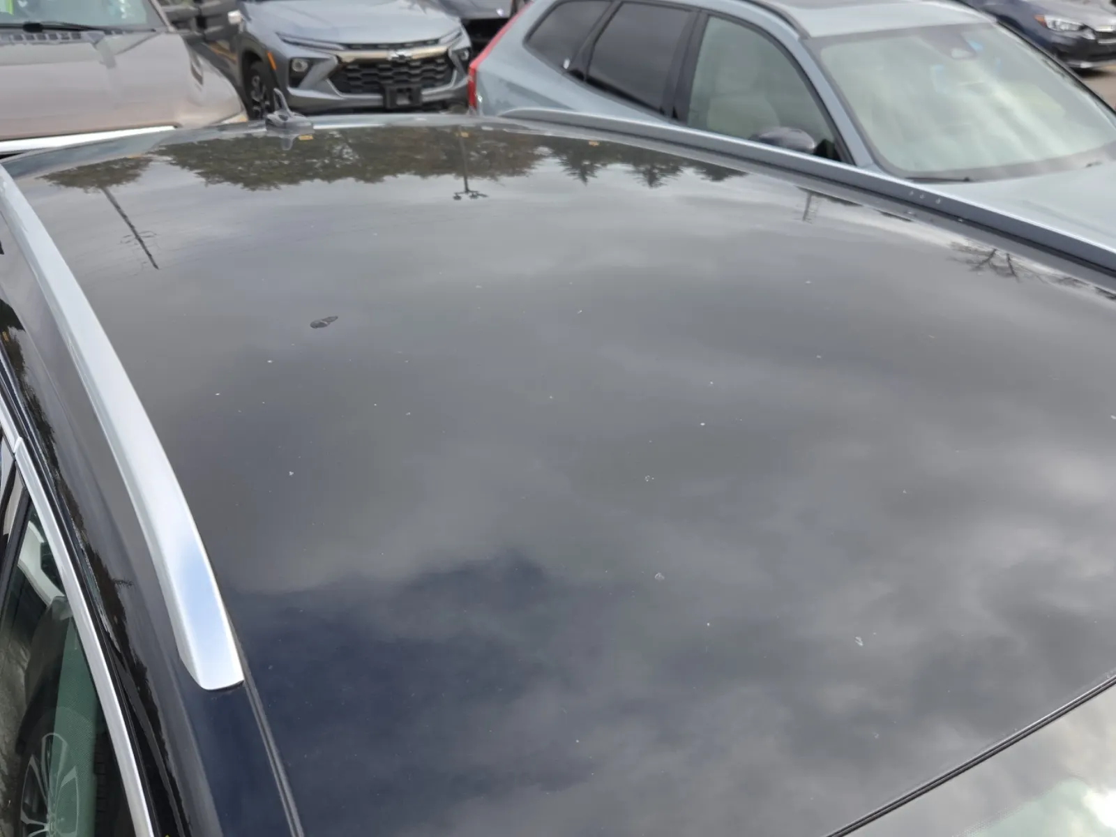 Exterior Roof Photo