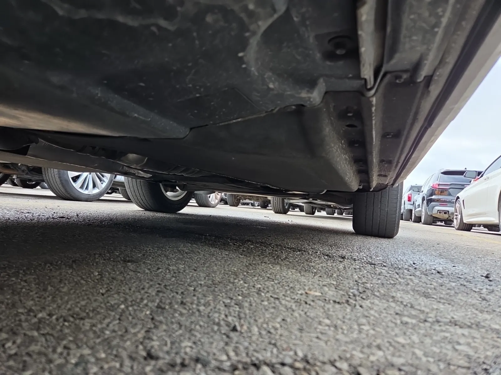 Undercarriage - Passenger Photo