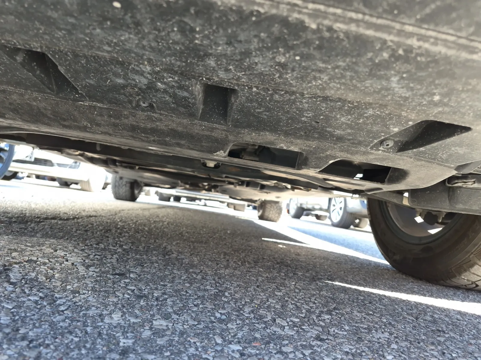Undercarriage - Front Photo