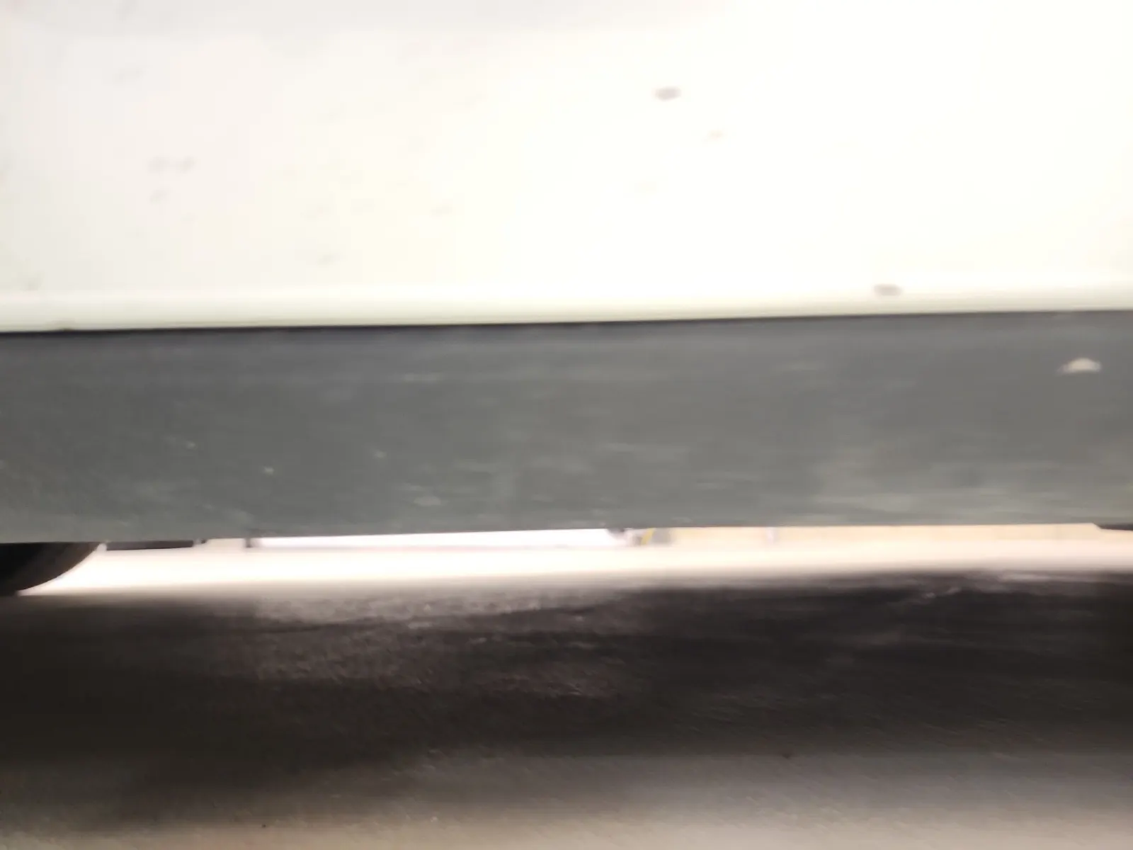 Undercarriage - Passenger Photo