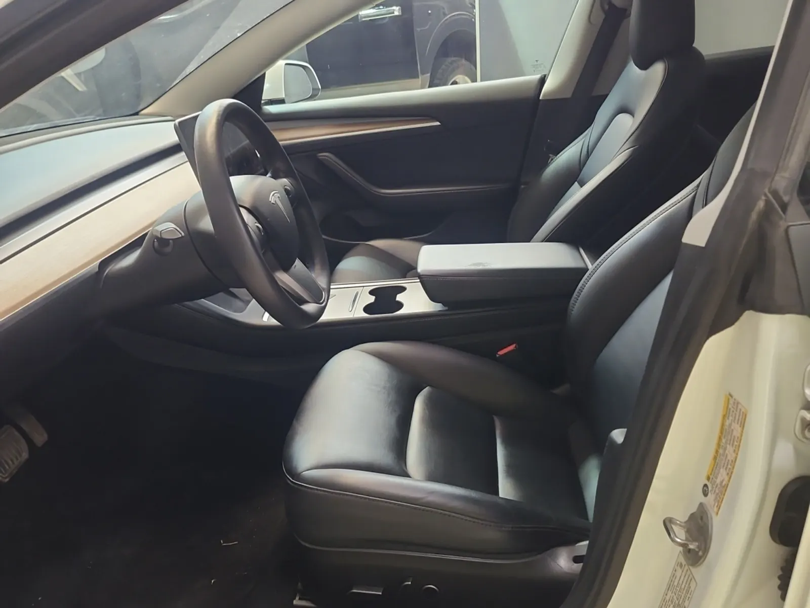 Front Interior Photo