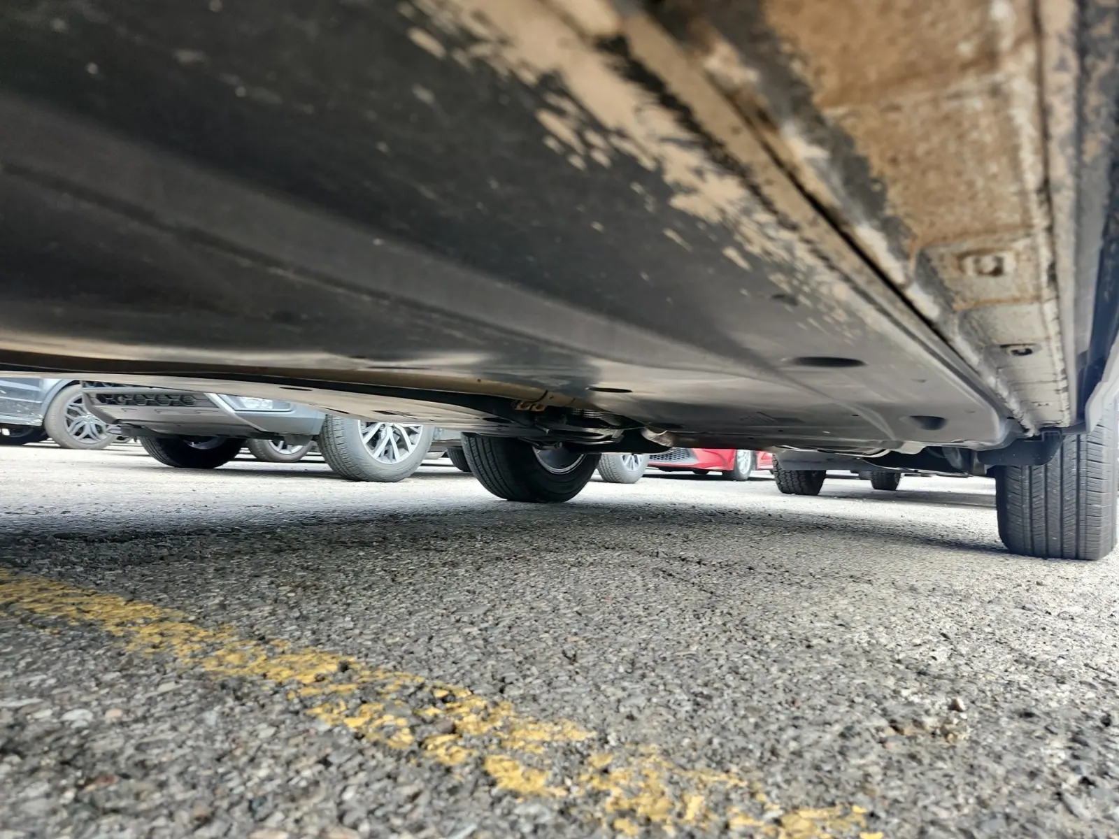 Undercarriage - Driver Photo