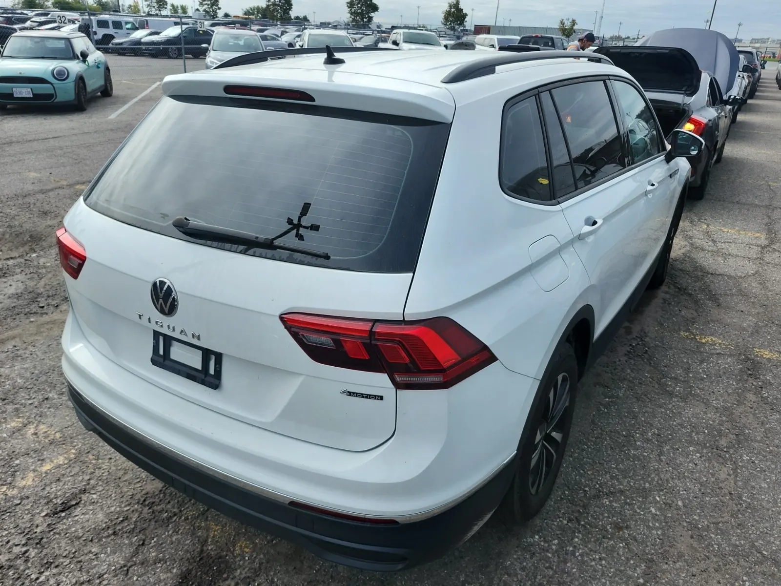 Passenger Rear 3/4 Photo