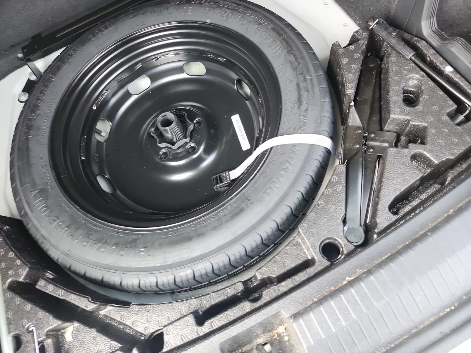 Spare Tire & Wheel Photo