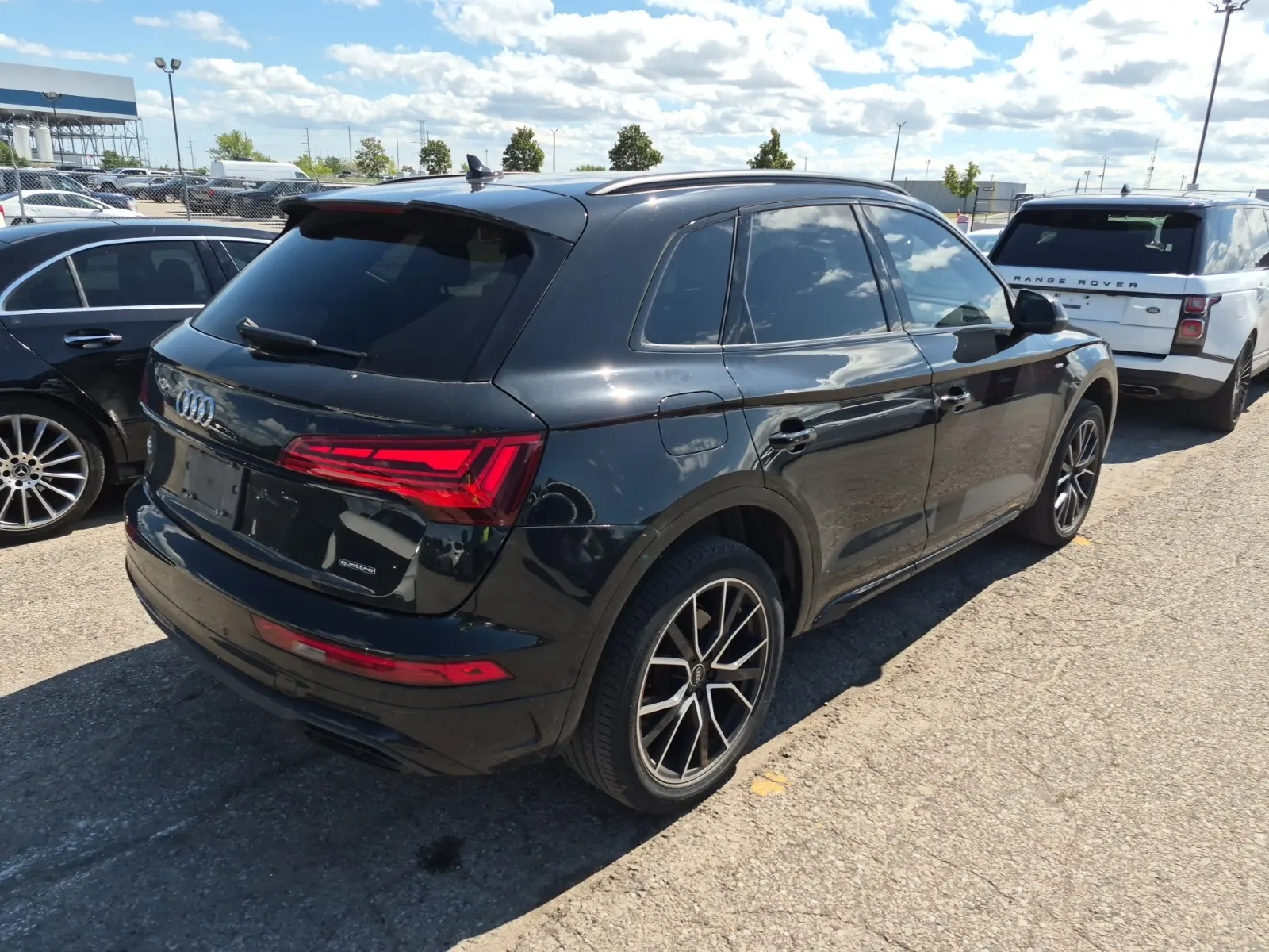 Passenger Rear 3/4 Photo