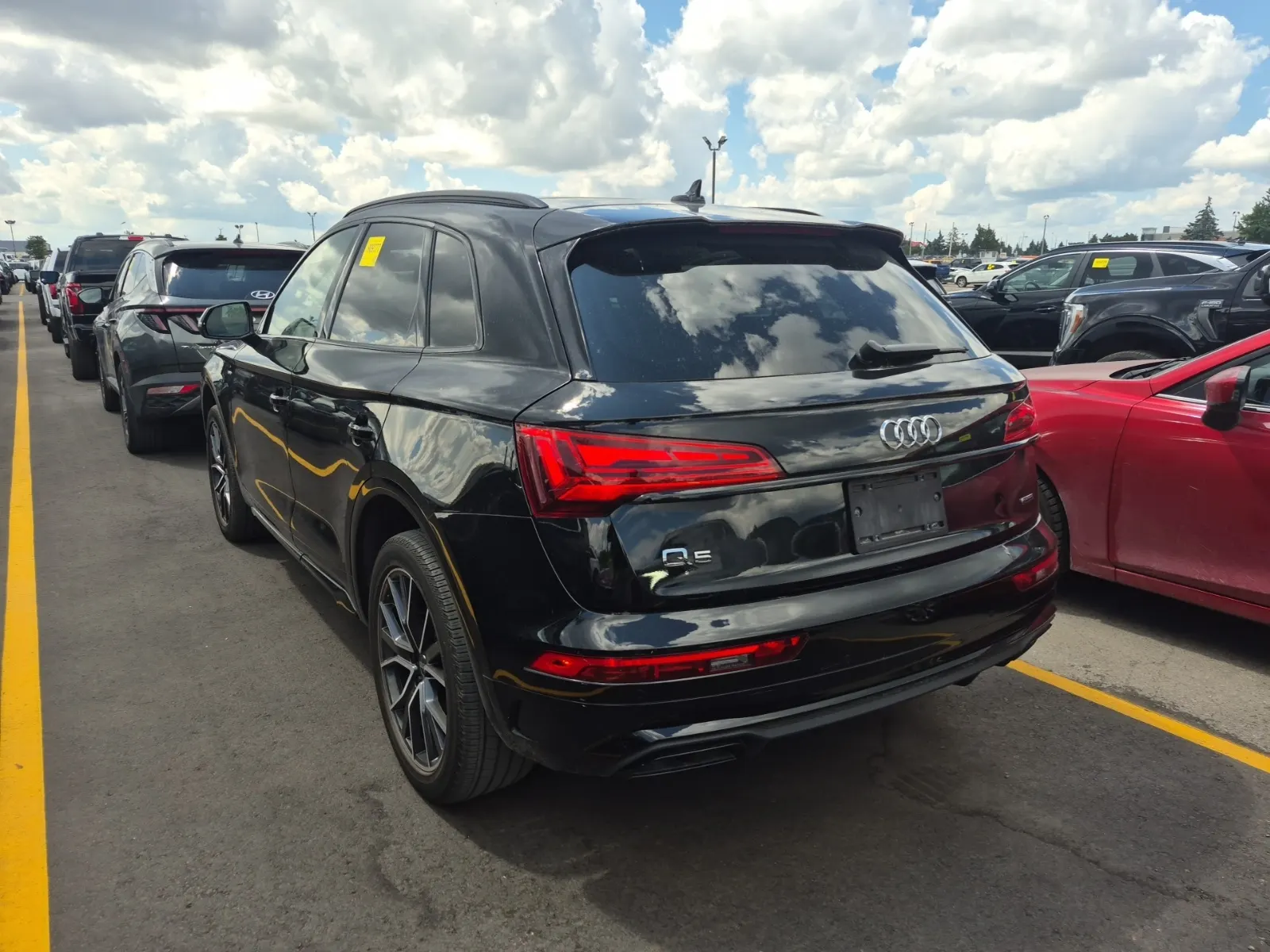 Driver Rear 3/4 Photo