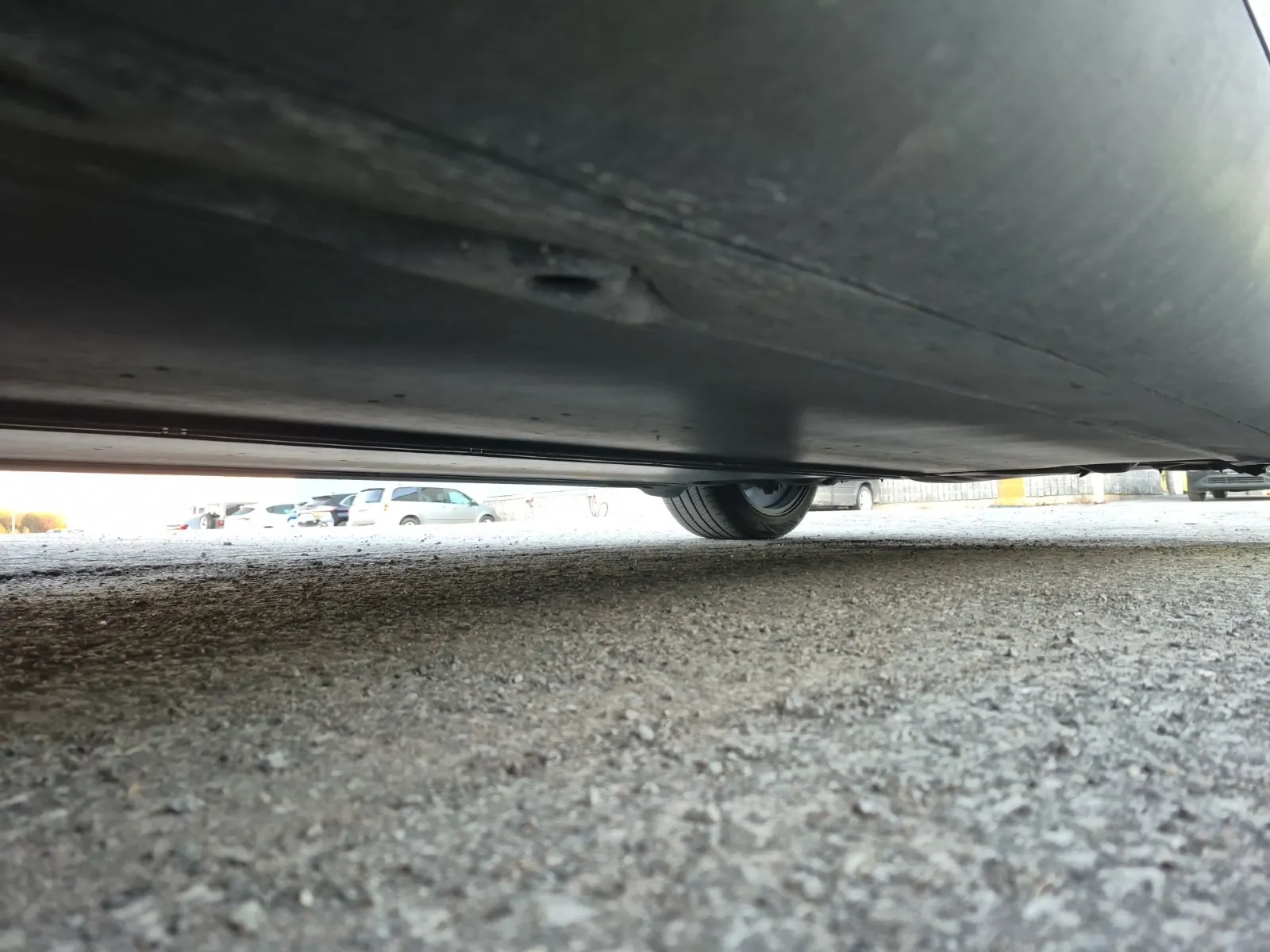 Undercarriage - Driver Photo