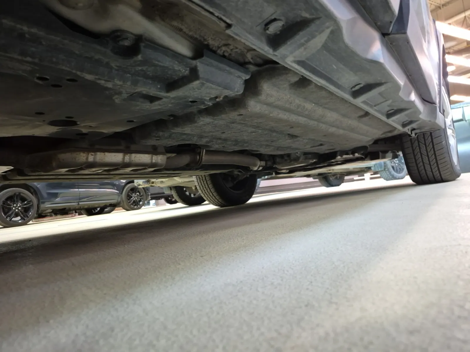 Undercarriage - Passenger Photo