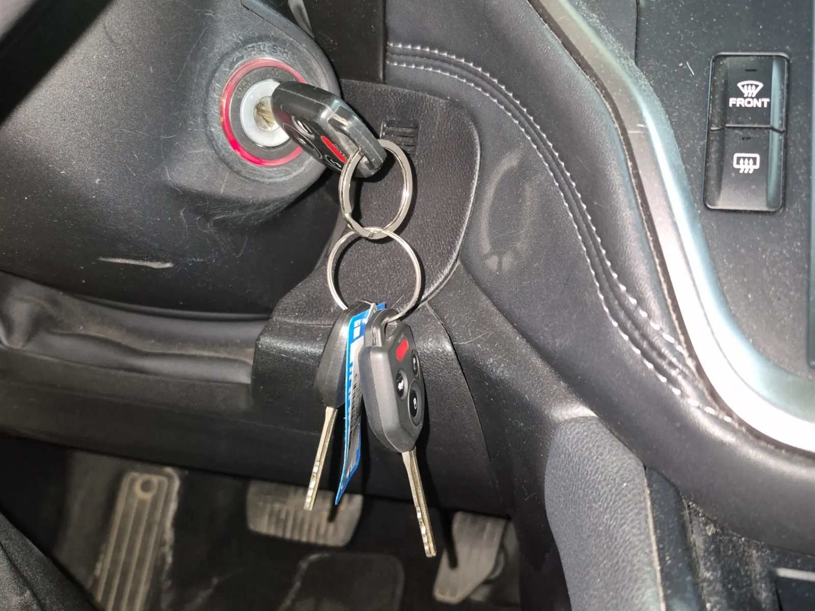 Keys/Fobs/Manual Photo