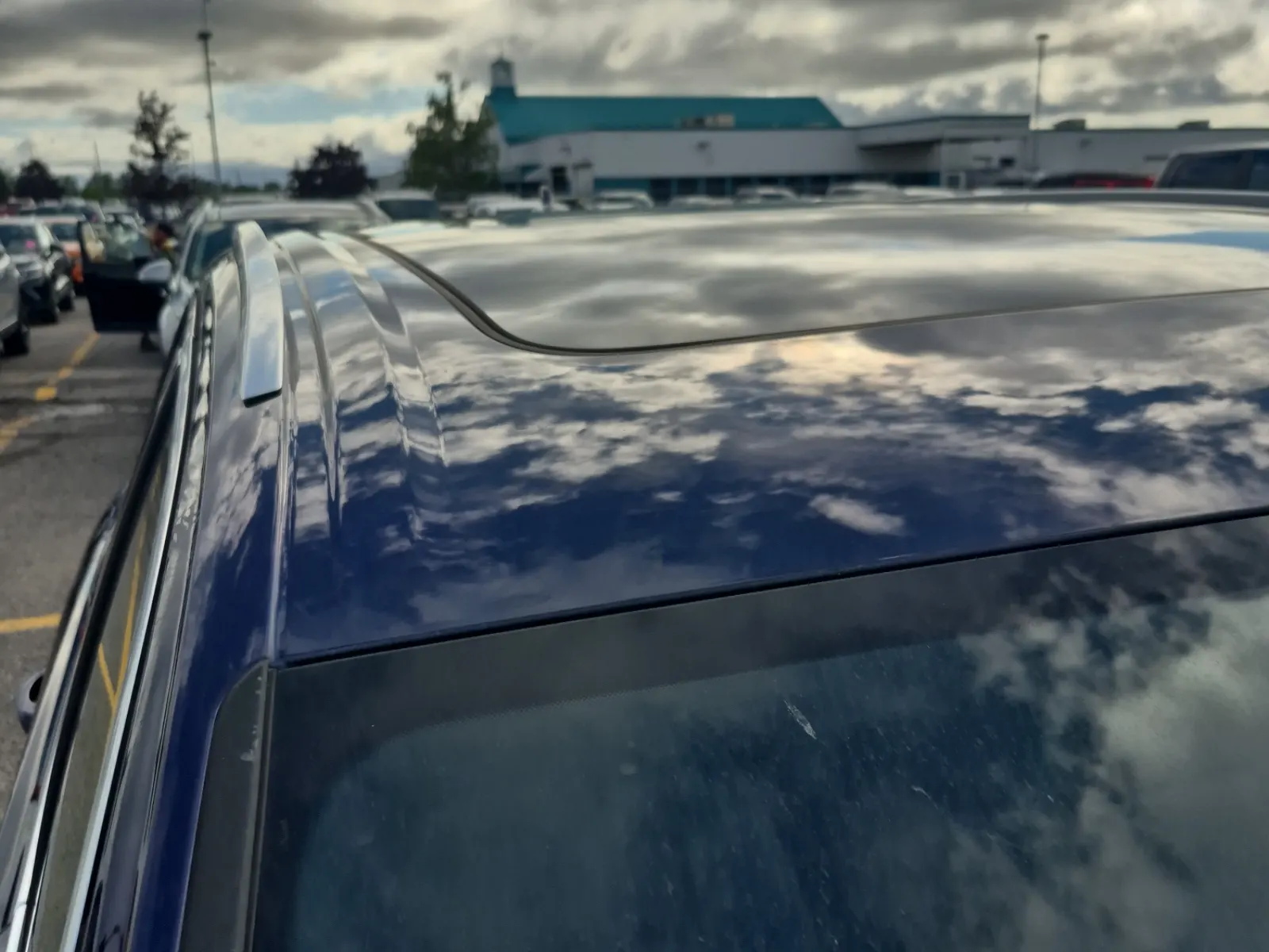 Exterior Roof Photo