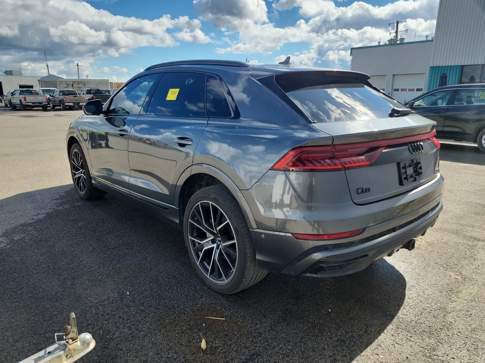 Driver Rear 3/4 Photo