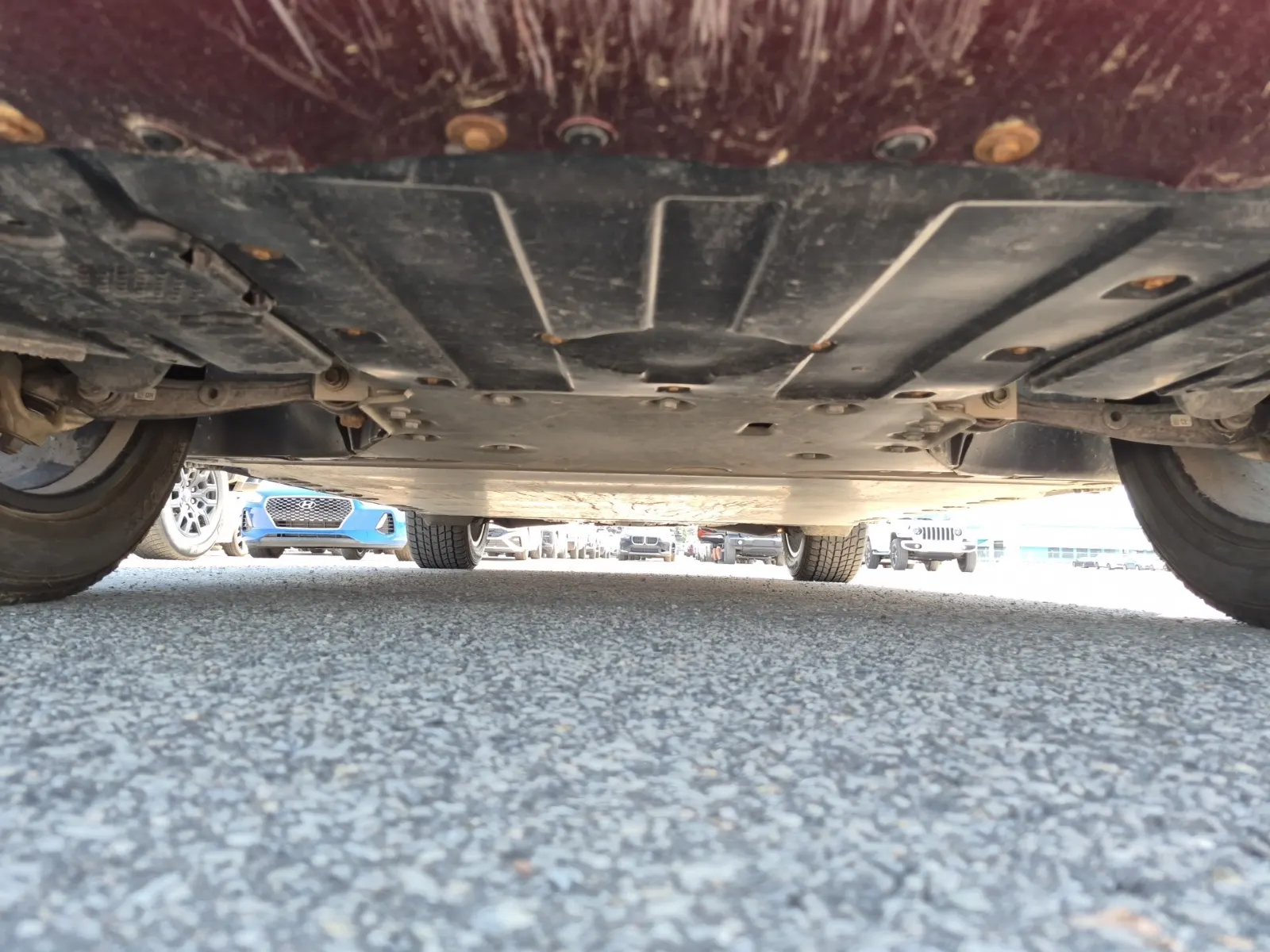 Undercarriage - Front Photo