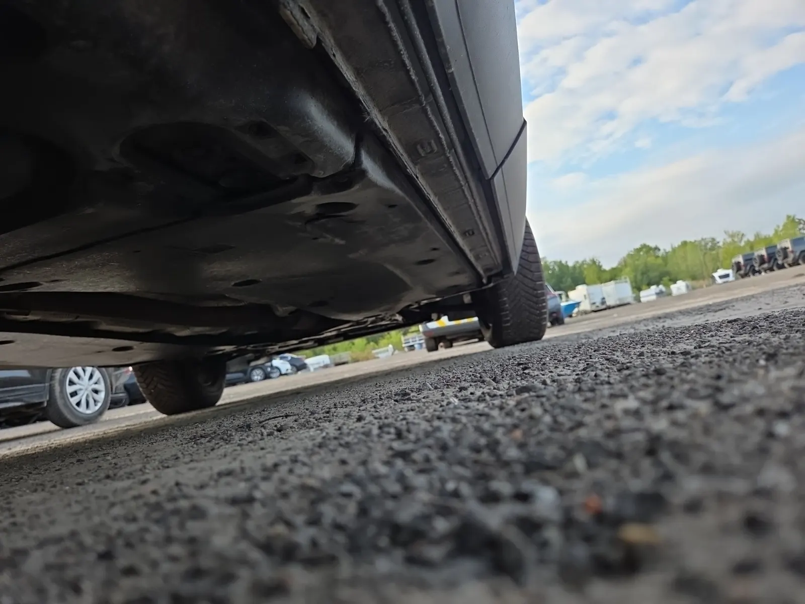 Undercarriage - Passenger Photo