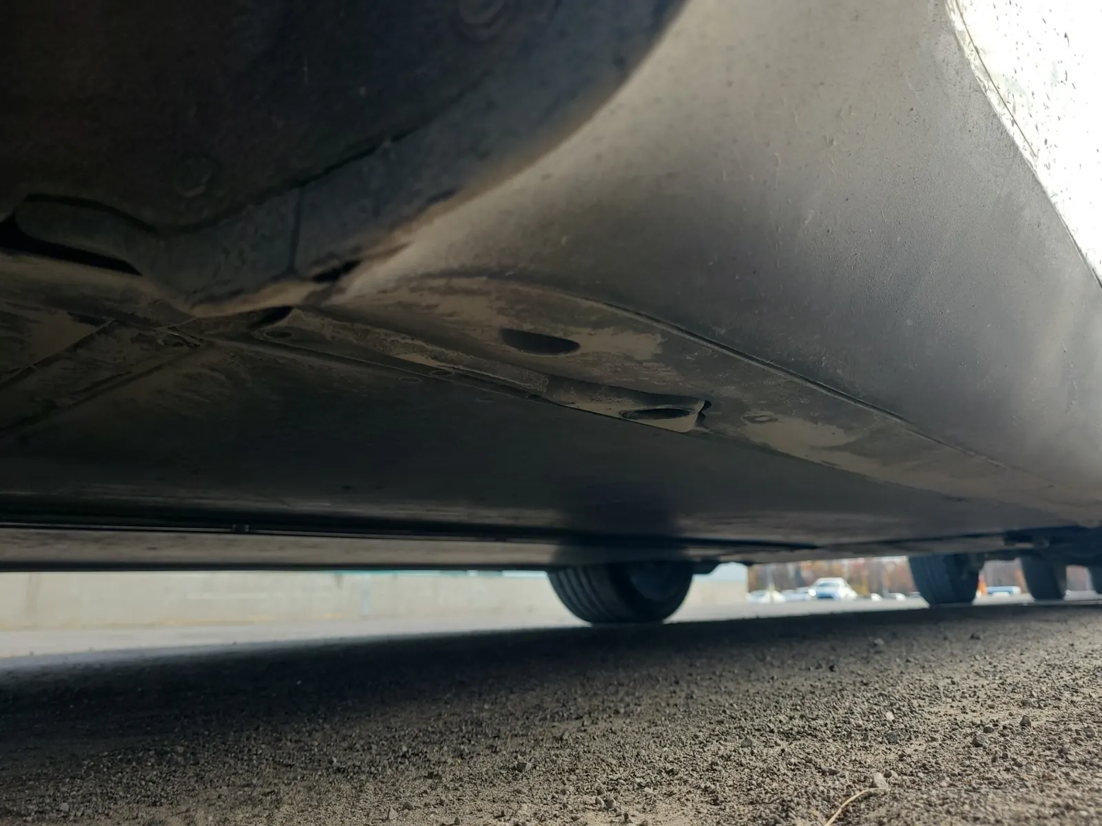 Undercarriage - Passenger Photo