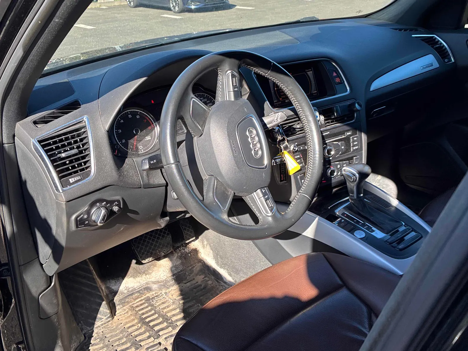 Interior driver side