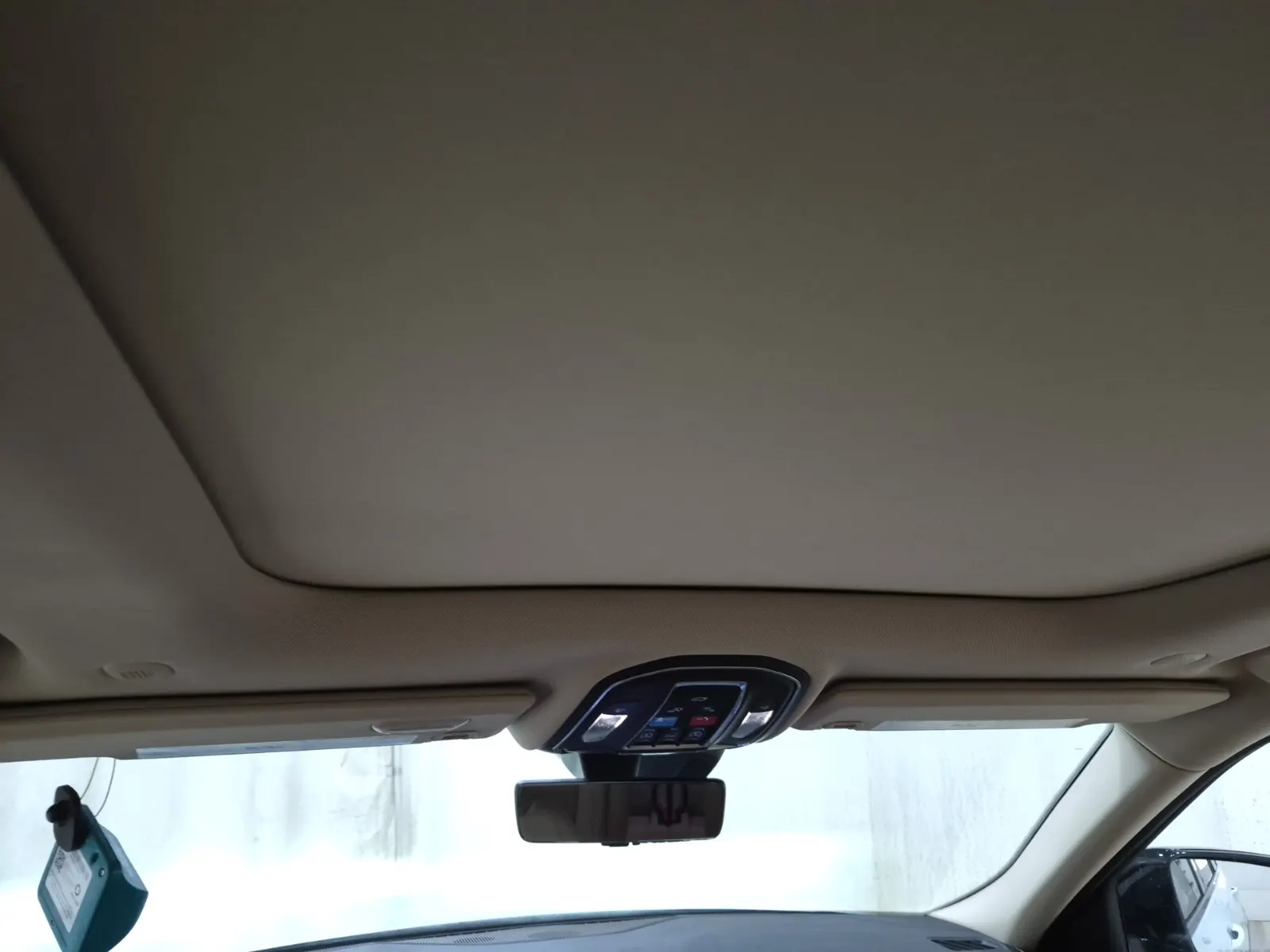 Interior Roof Photo