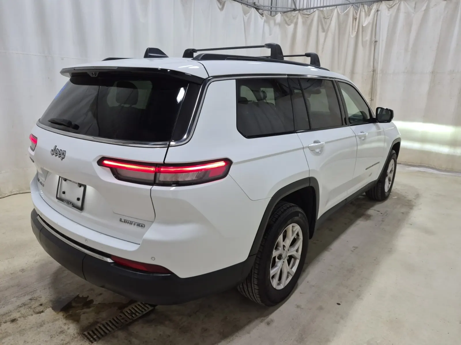Passenger Rear 3/4 Photo