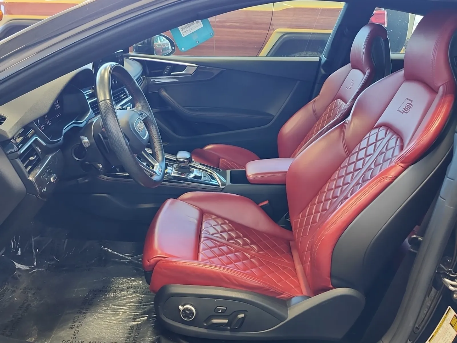 Front Interior Photo