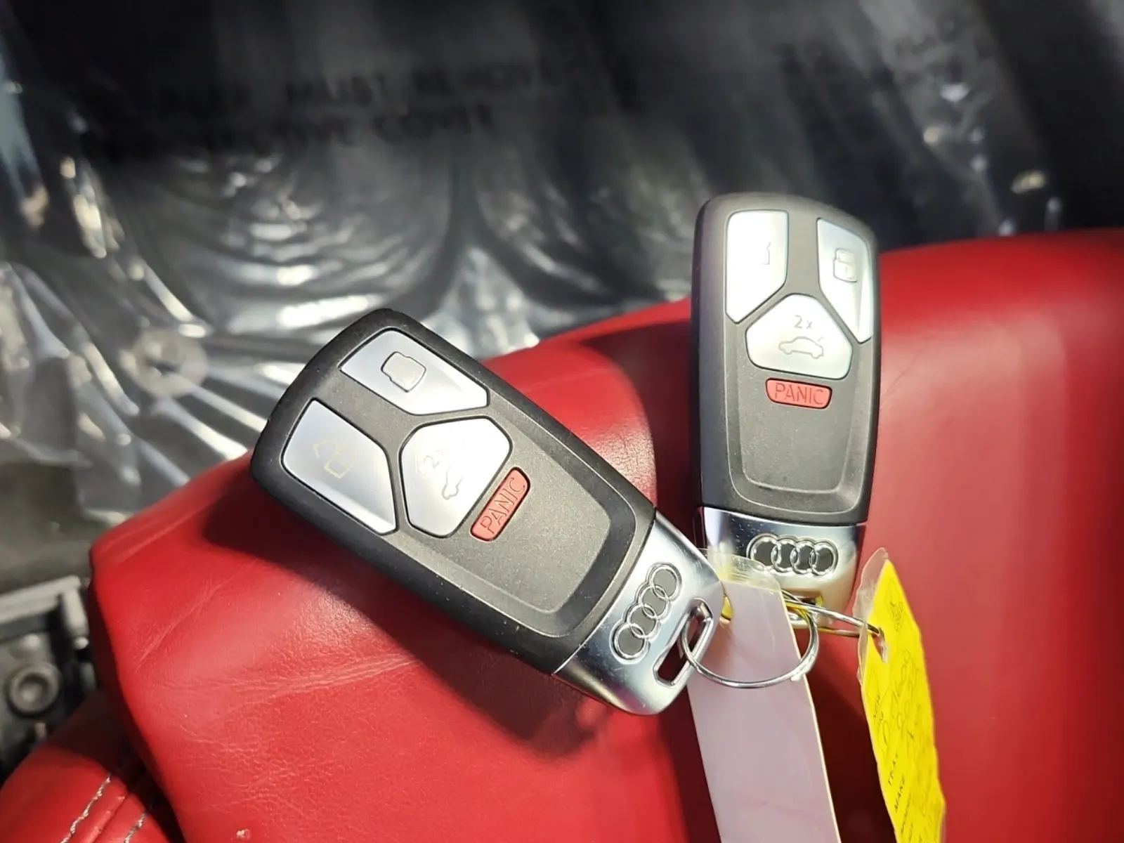 Keys/Fobs/Manual Photo