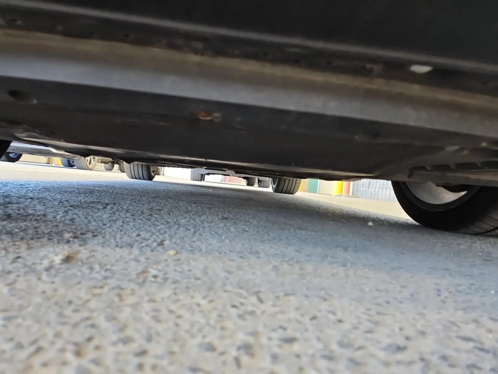Undercarriage - Front Photo