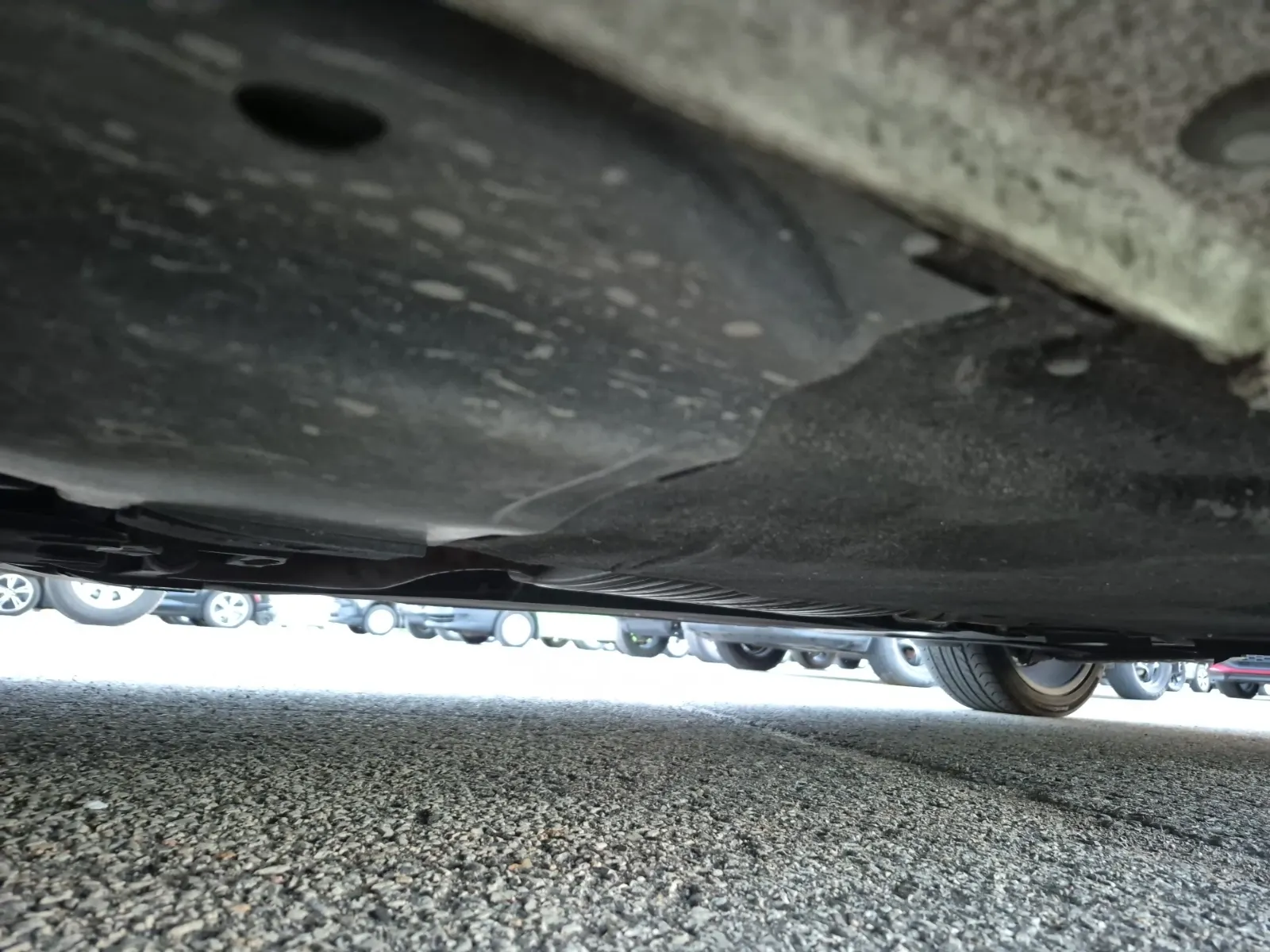 Undercarriage - Driver Photo