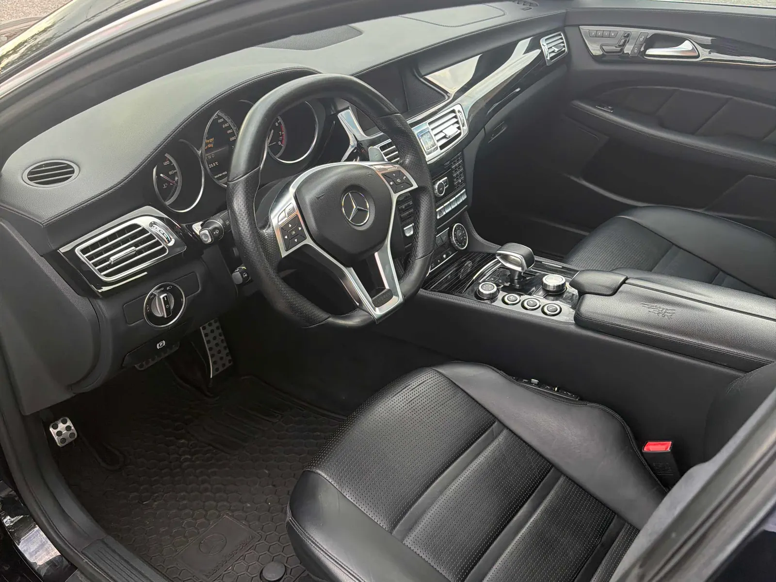 Interior driver side