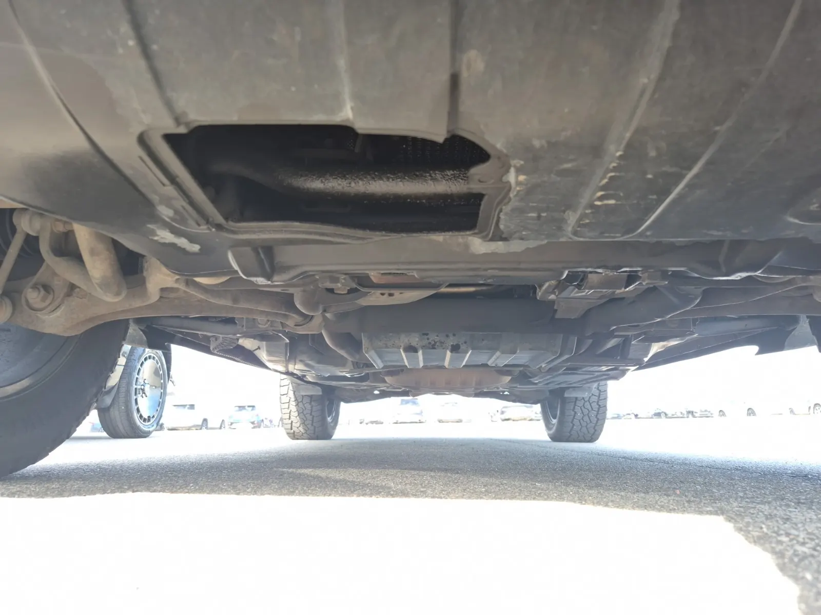Undercarriage - Front Photo