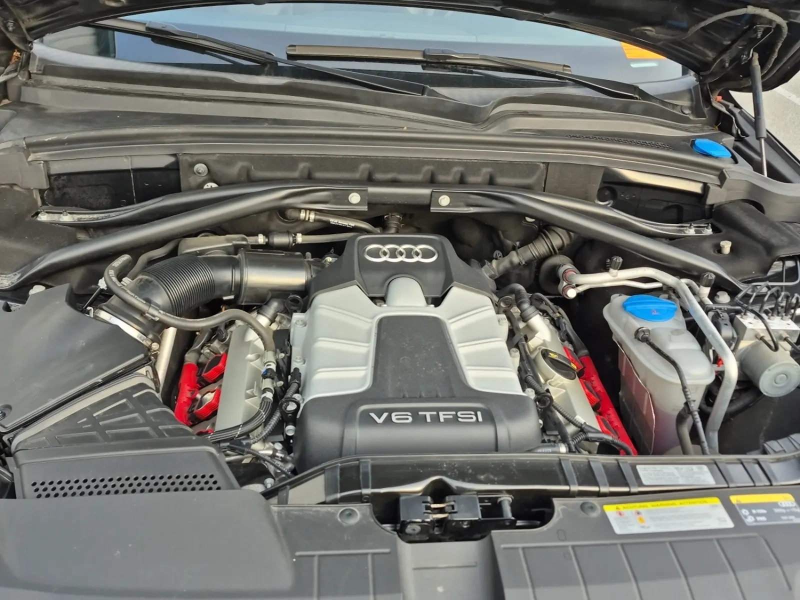 Engine Photo