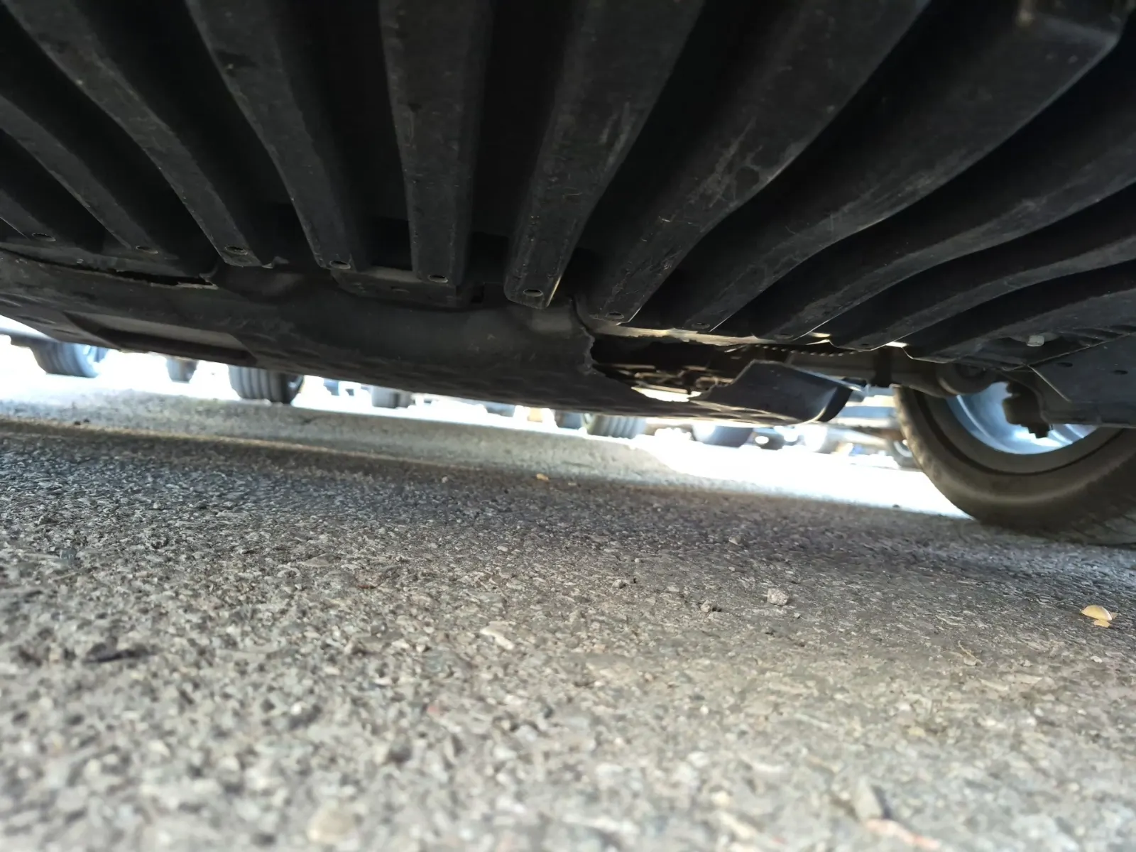 Undercarriage - Front Photo