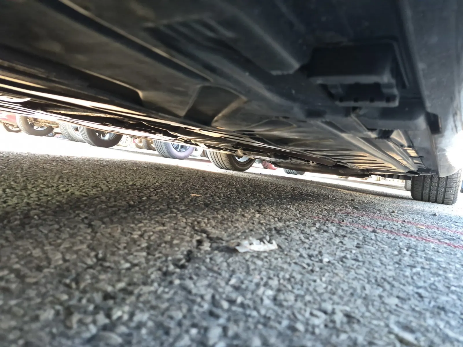 Undercarriage - Passenger Photo