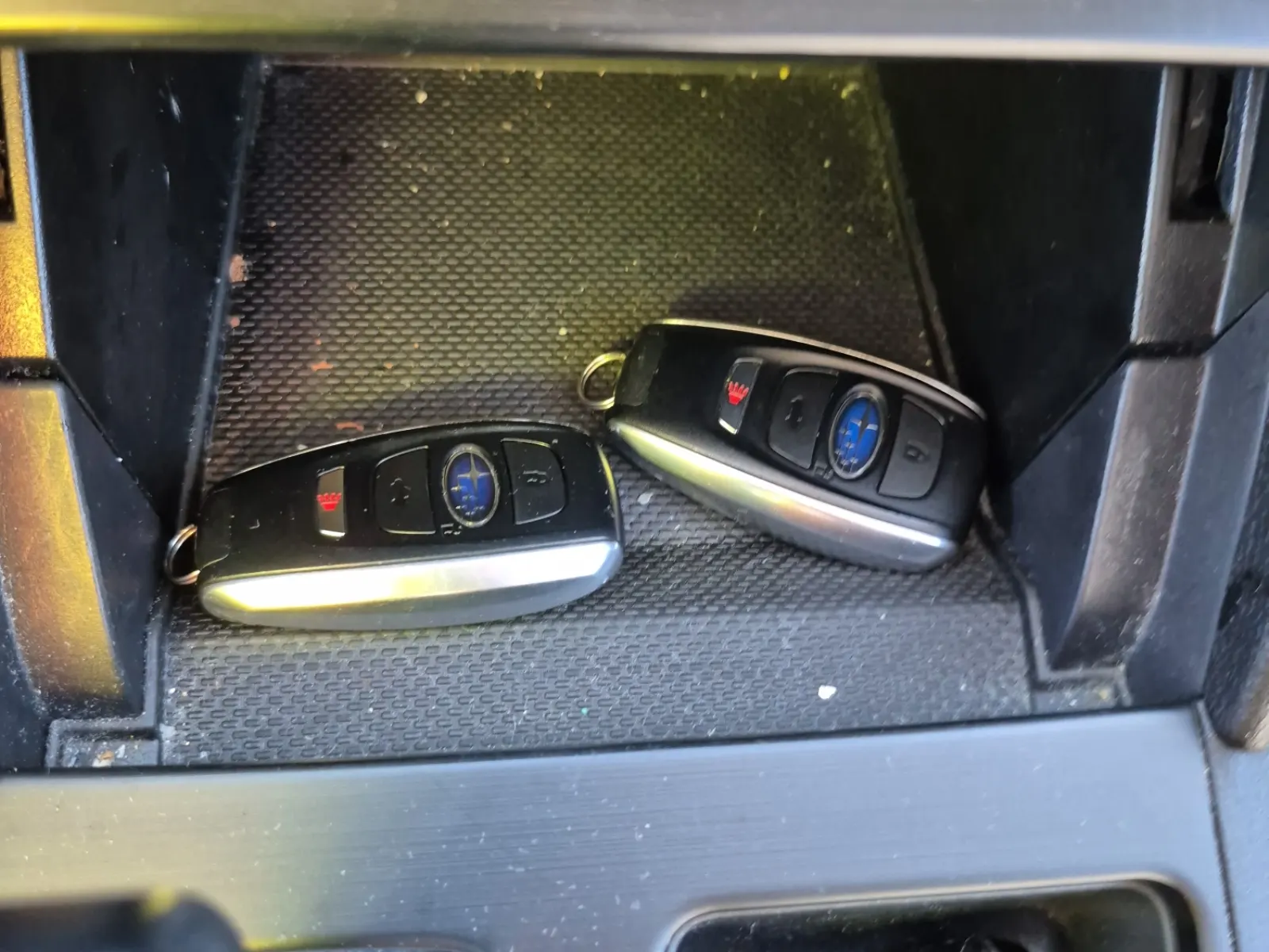 Keys/Fobs/Manual Photo