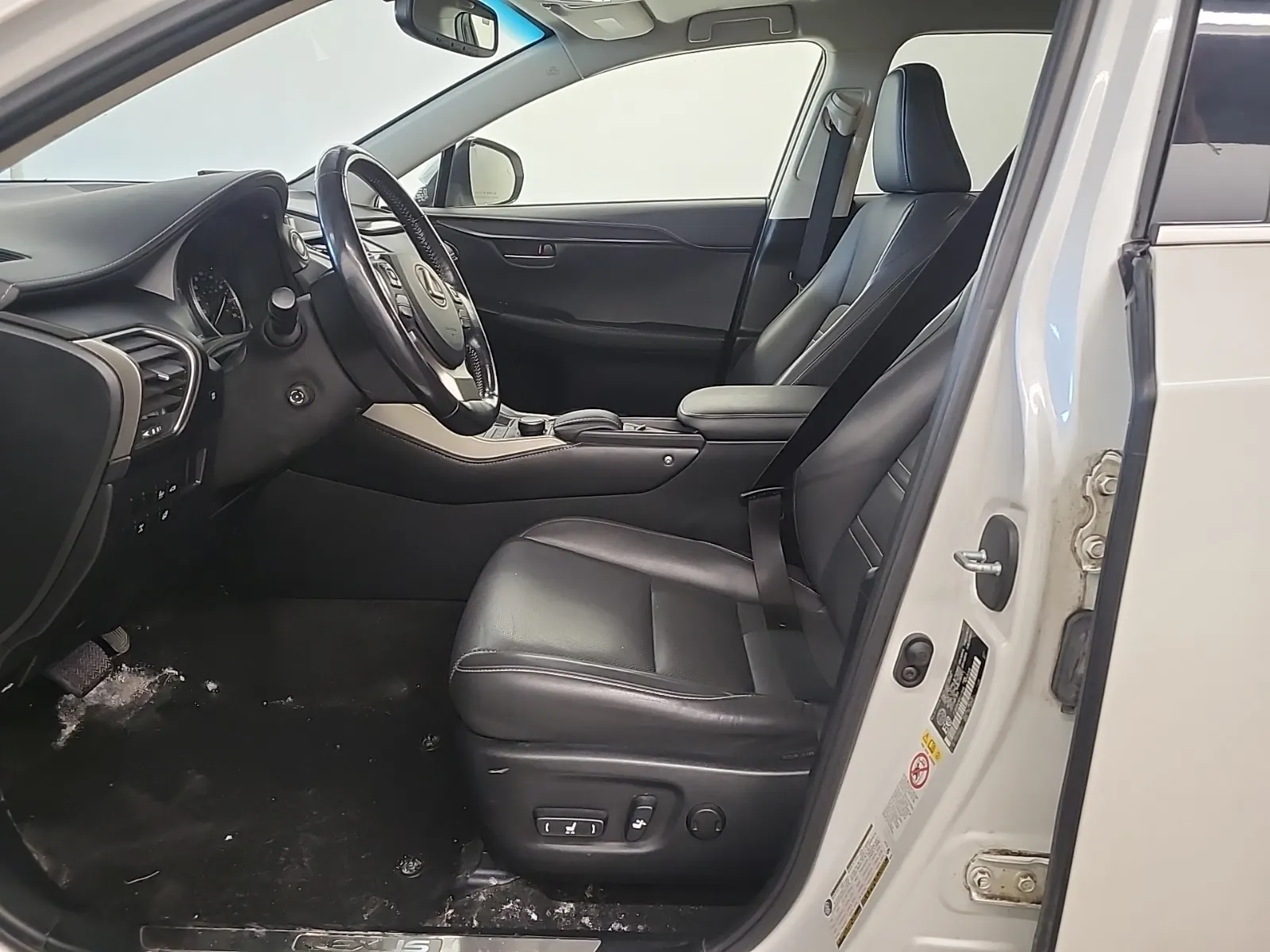 Front Interior Photo