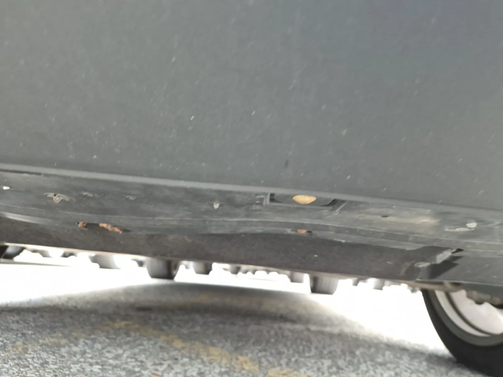 Undercarriage - Front Photo