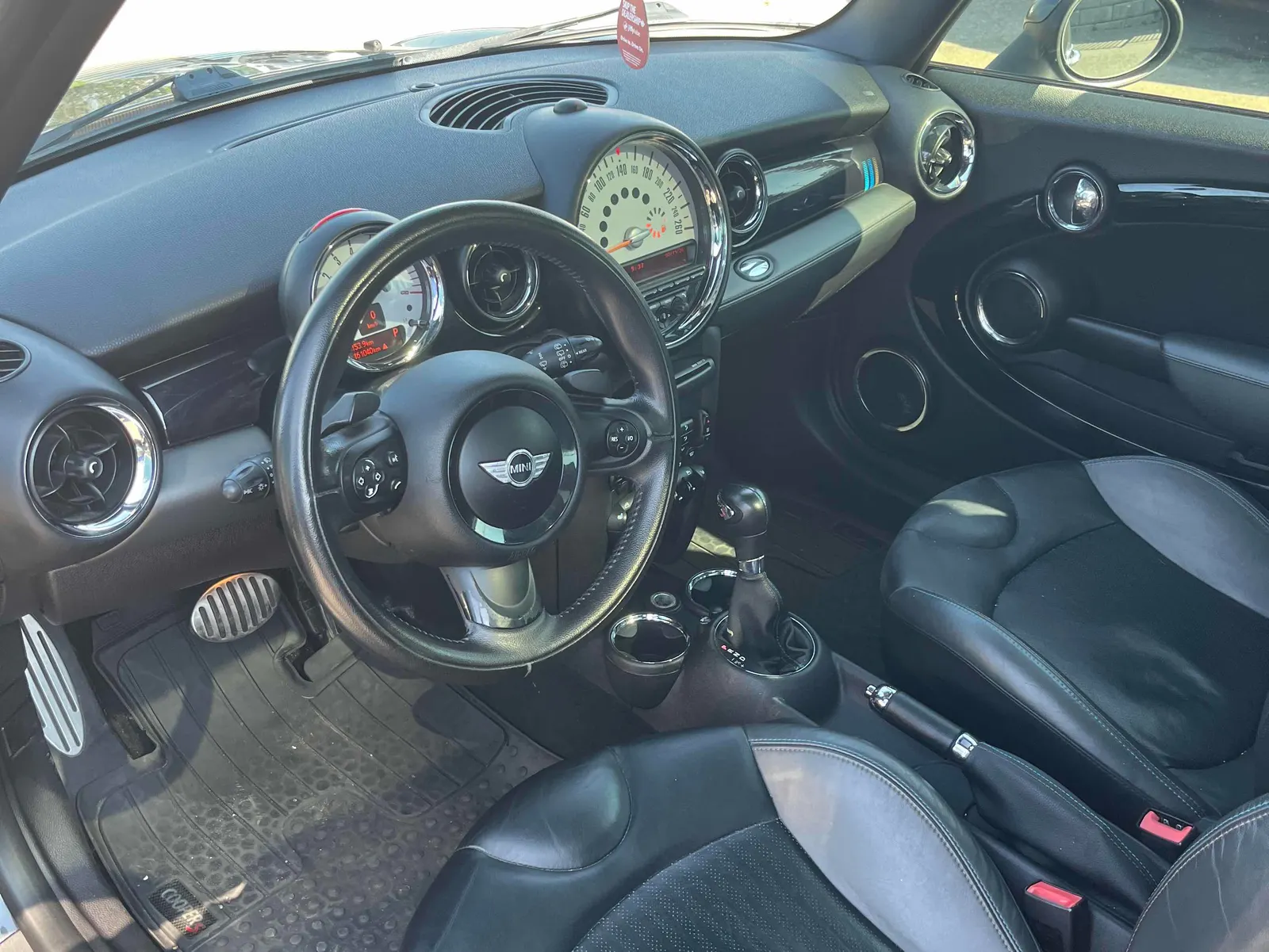 Interior driver side