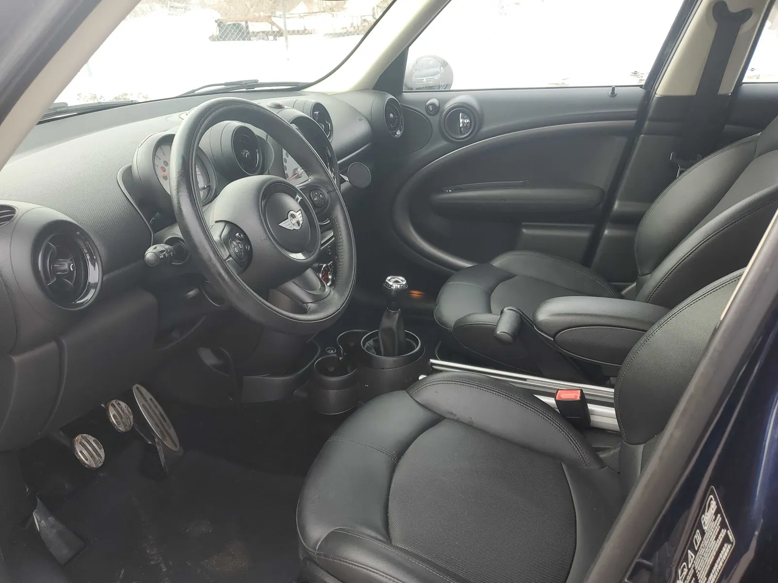 Interior driver side